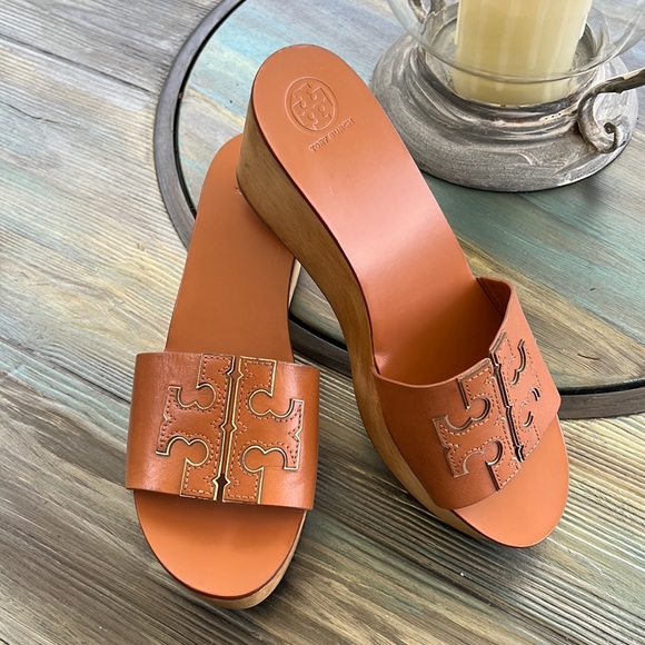 Tory Burch Shoes - Tory Burch Ines 80mm Wooden Platform Slides
